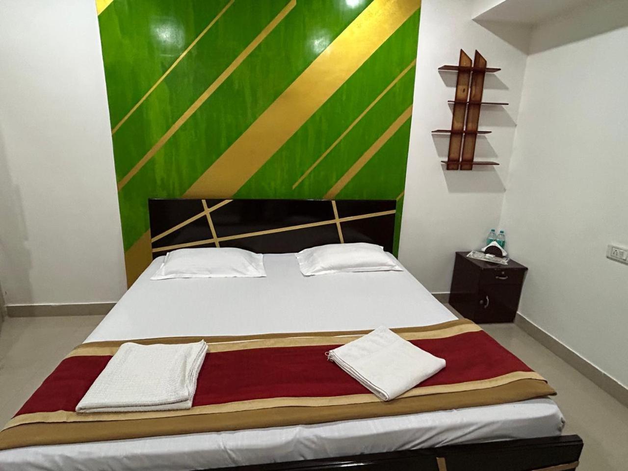Royal Comfort Inn بنغالور المظهر الخارجي الصورة